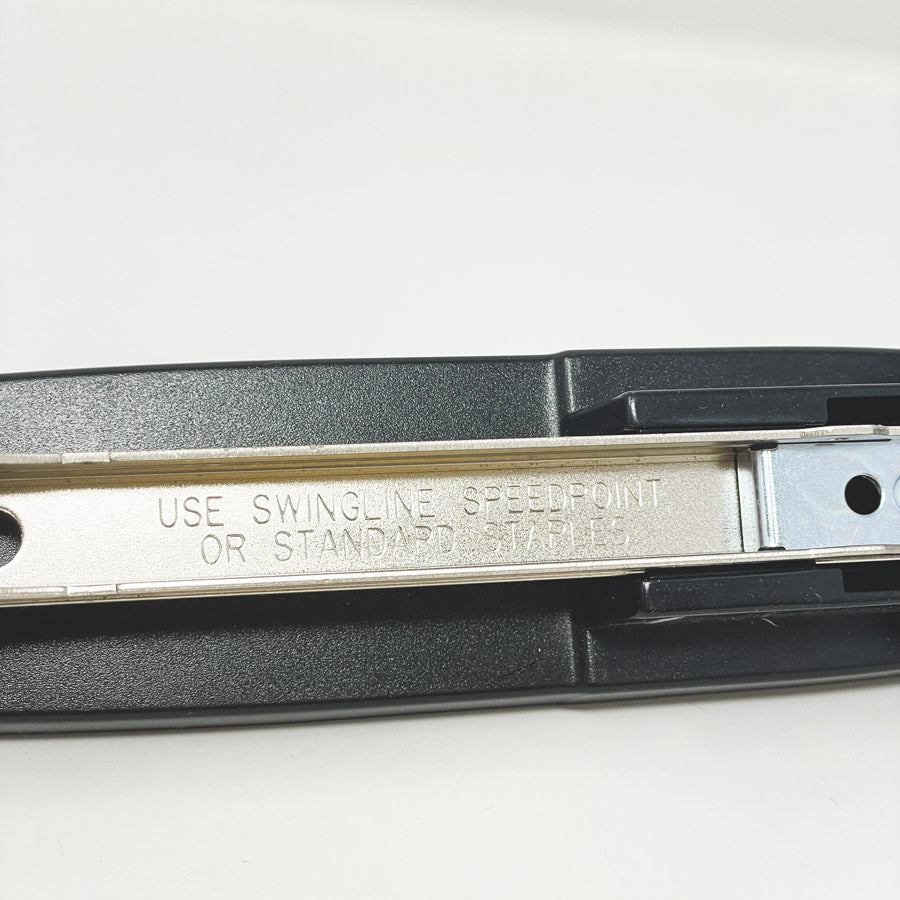 Swingline Plastic Stapler (1)