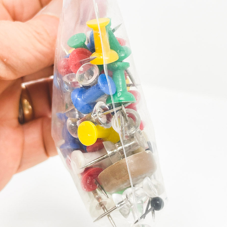 Multicolor Push Pins (1)