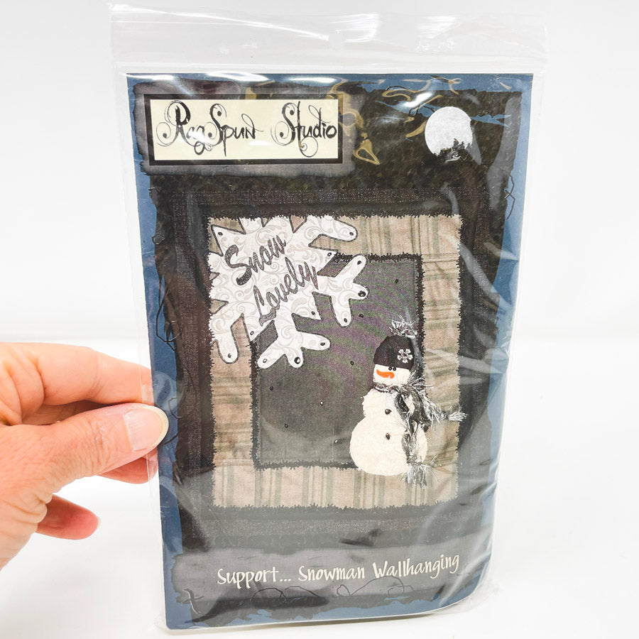 Rag Spun Studio Snow Lovely Wall Hanging Kit