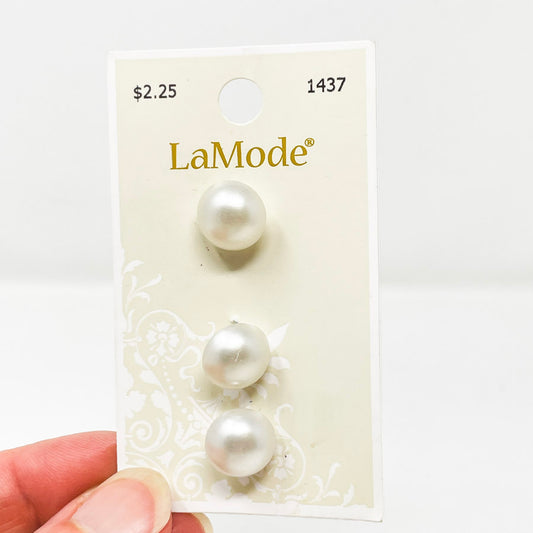 LaMode 1437 White Pearl Shank Buttons - 3 ct