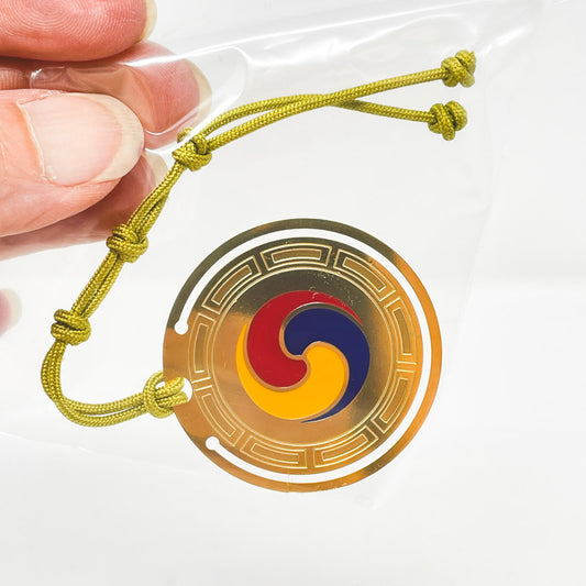 Tri Color Circle Metal Bookmark
