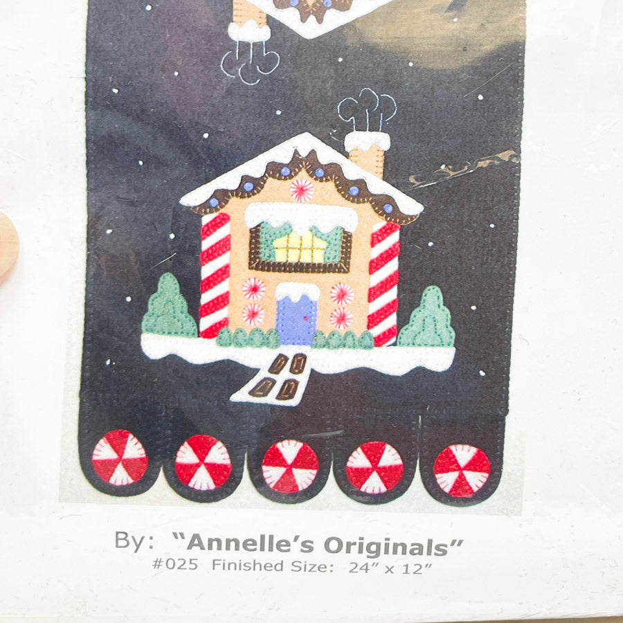 Annelle's Originals Home Sweet Home Penny Rug Table Topper Kit