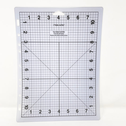 Fiskars Two-Sided Craft Mat - 8" x 11"