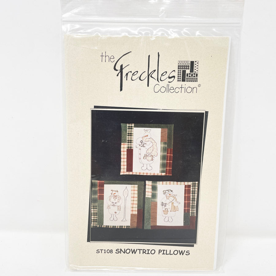 Snowtrio Pillows Quilt Pattern by The Freckles Collection