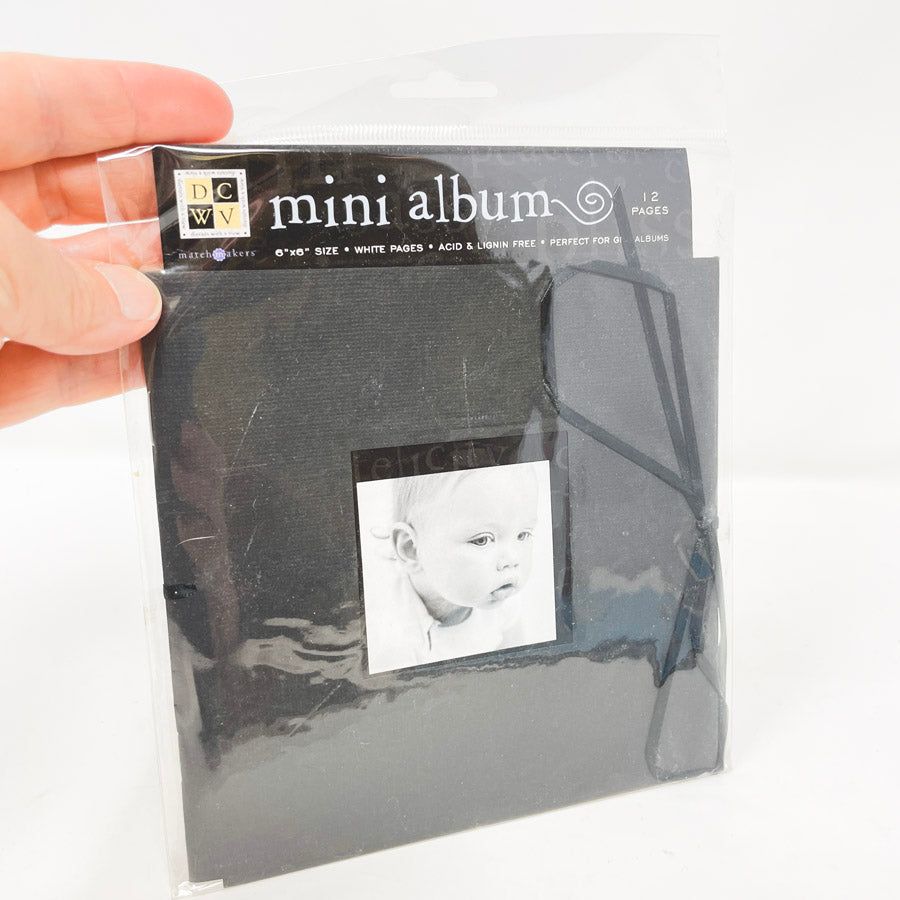 Black Mini Album 6" x 6" with Frame Cover (1)