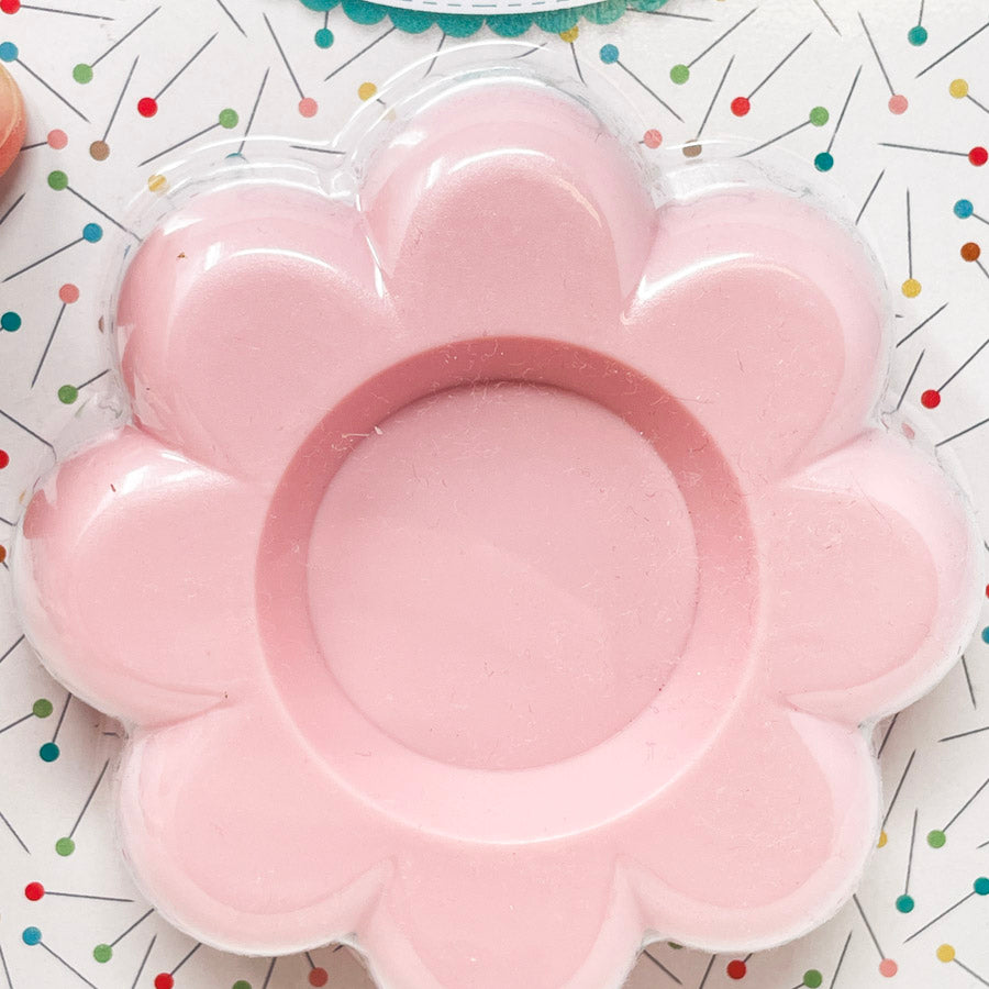 Flower Power Magnetic Pin Holder by Lori Holt