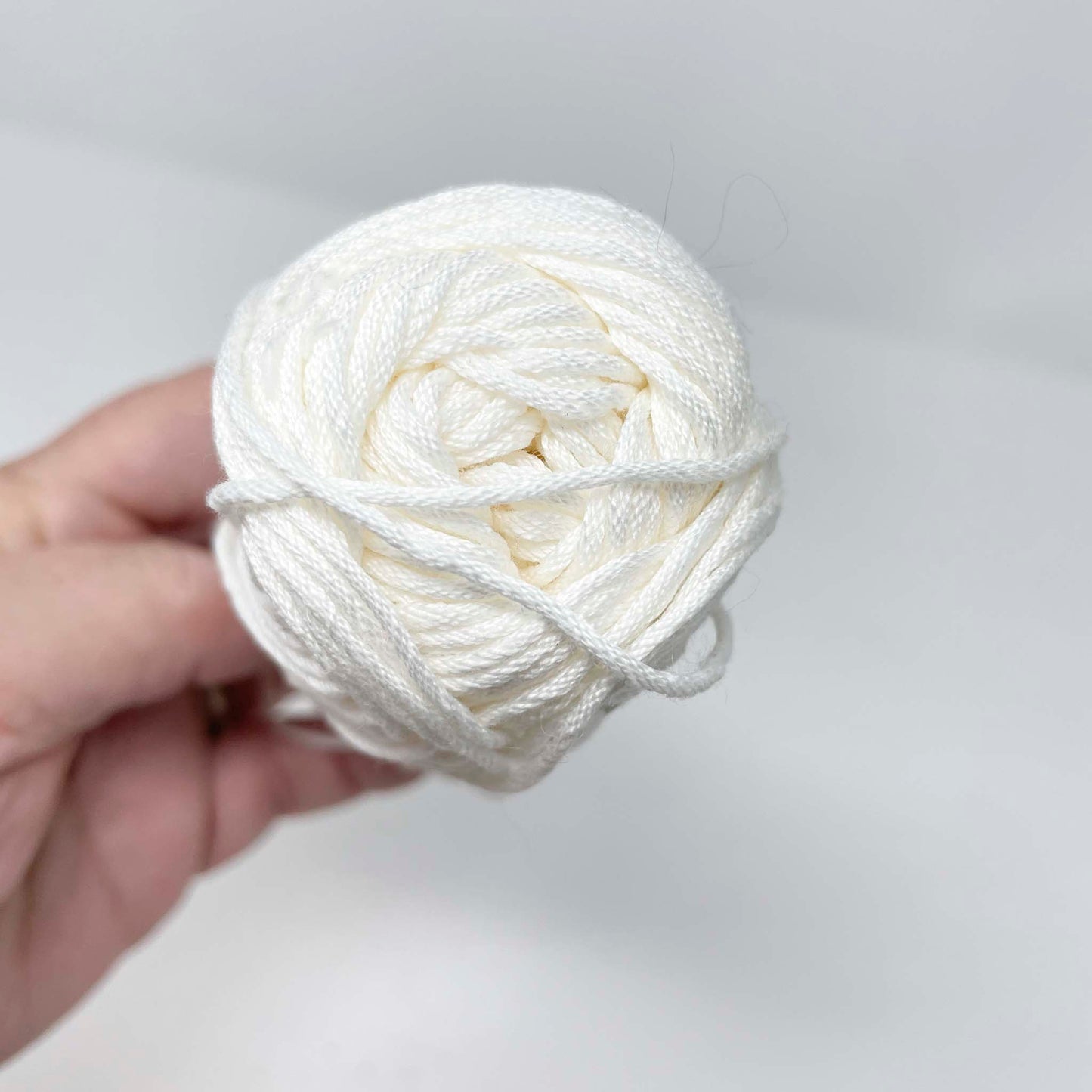 Unger Classic Cable Yarn - White