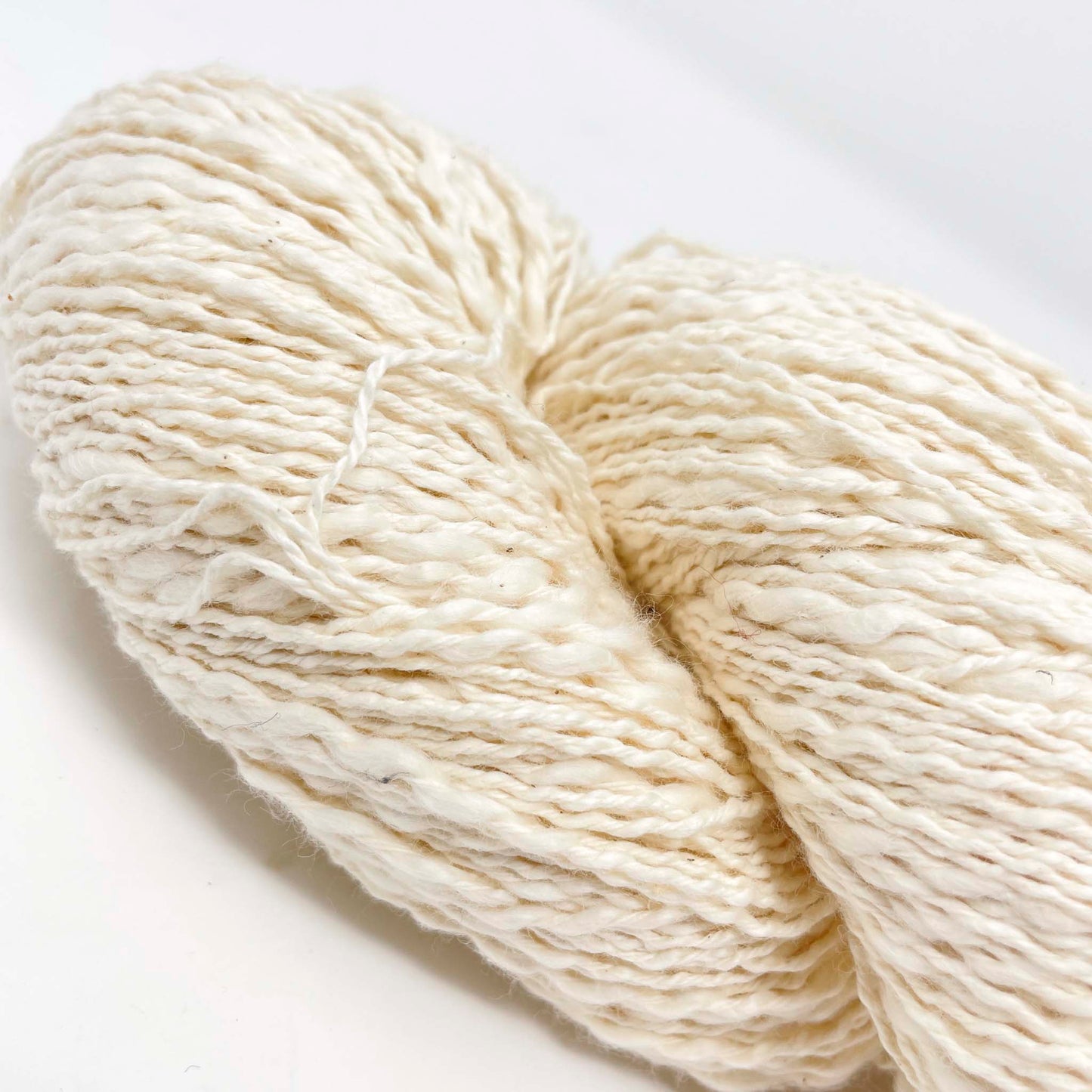 Specialty Wavy Weave Yarn - Natural (7.9 oz)