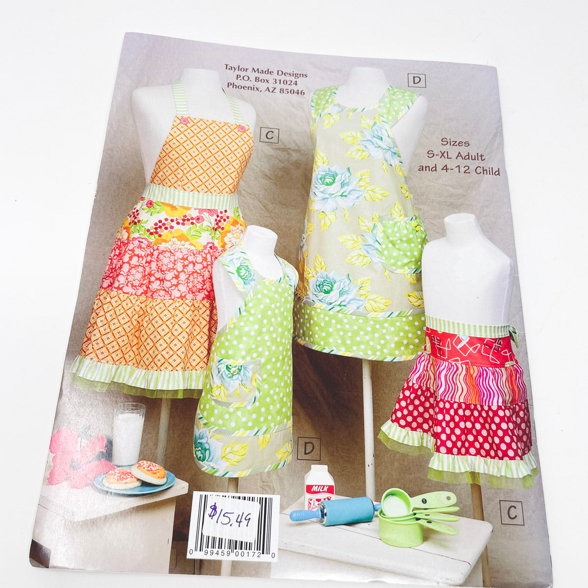 Taylor Made Designs Pattern - Mother & Daughter Aprons